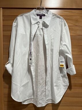Gina Bacconi White Button-Down Shirt with Embellished Shoulders